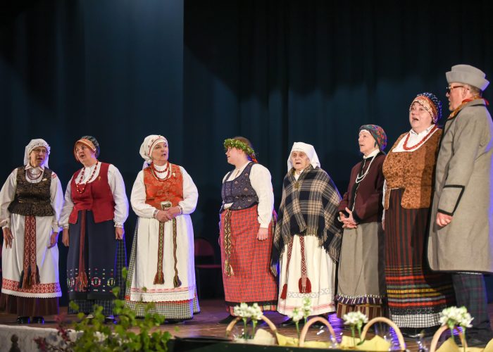 Folkloro festivalis „Kad Praviena tekėtų…”